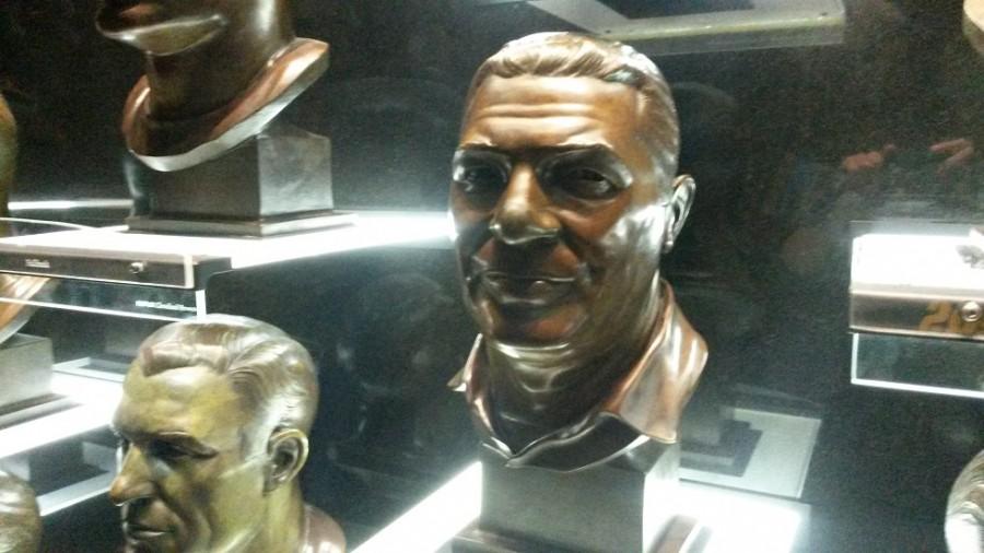 Pictures are of NFL Hall of Fame and Lombardi’s enshrined head.
