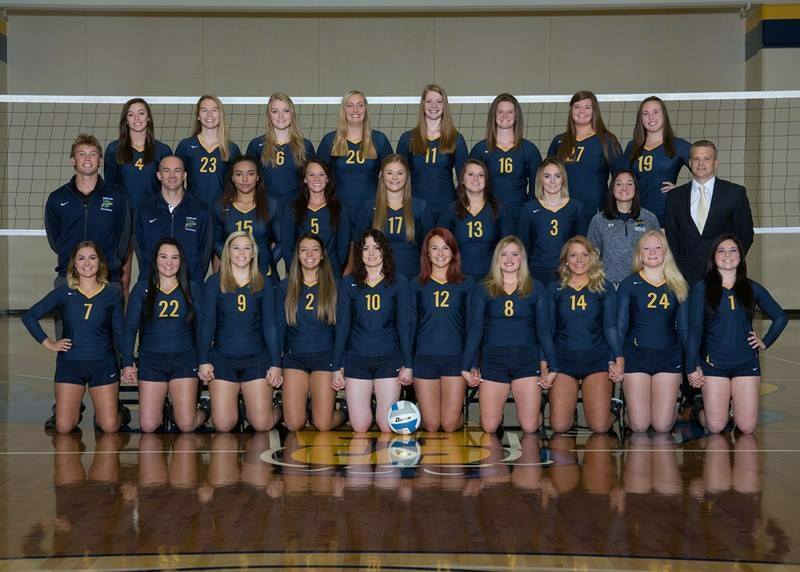 Women’s volleyball falls short, ending season