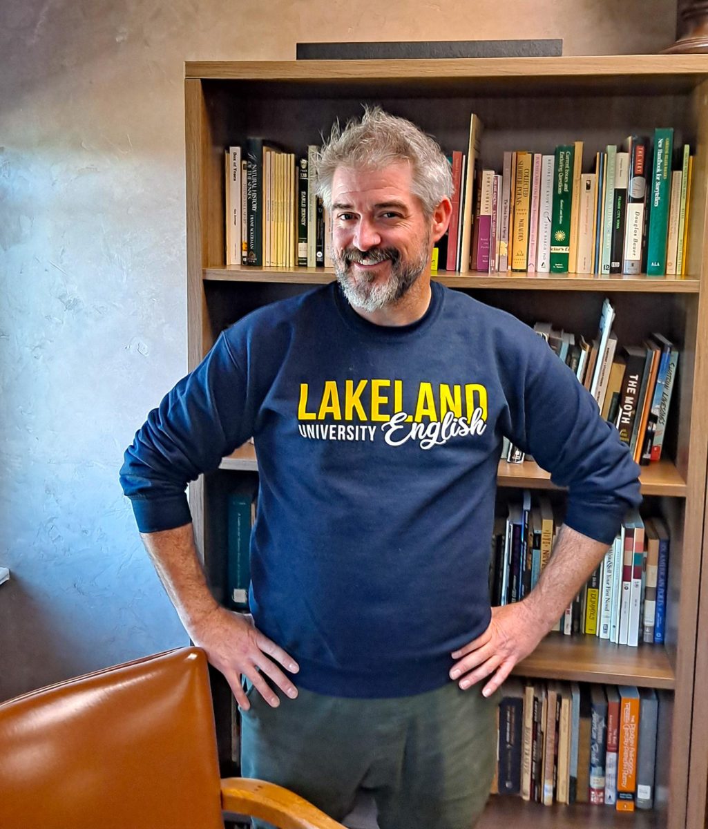 Like a fish to water: New English professor joins Lakeland faculty